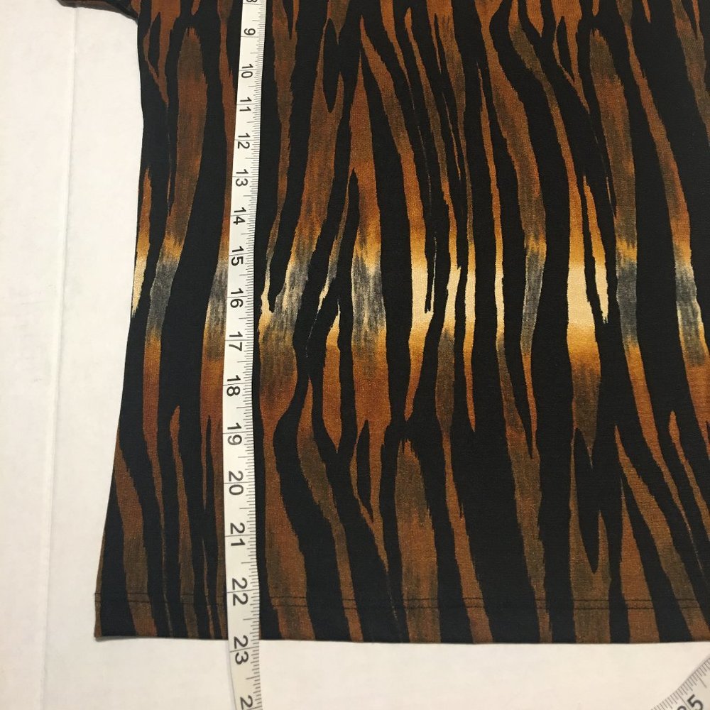 I'Vory Medium Top Animal Print Stretchy very soft. - Picture 6 of 6